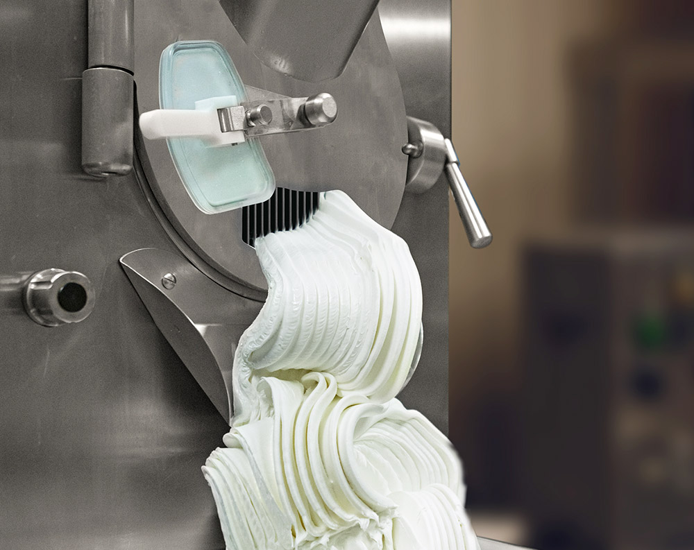 Macchina per gelato a pozzetto Innova Italia: macchina professionale per la produzione di gelato artigianale, con design elegante, corpo in acciaio inox e facile pulizia